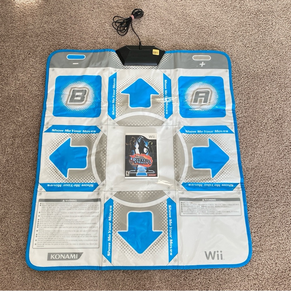 Nintendo Wii Dance Dance Revolution (DDR) Mat + Game Hottest Party 1